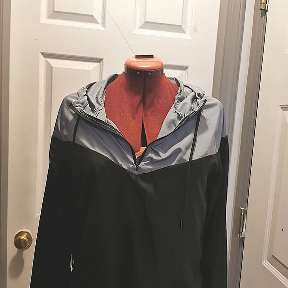 Wind breaker thin coat